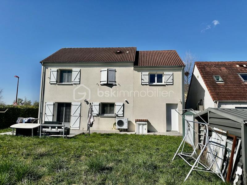 Maison traditionnelle - 120 m² - 6 pièces