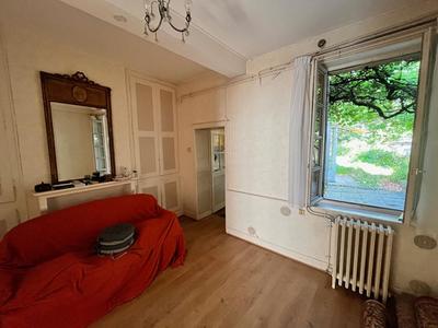 Maison - 200 m² - 9 pièces