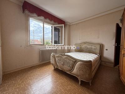 Maison - 84 m² - 4 pièces