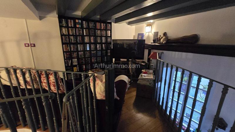 Maison - 243 m² - 11 pièces