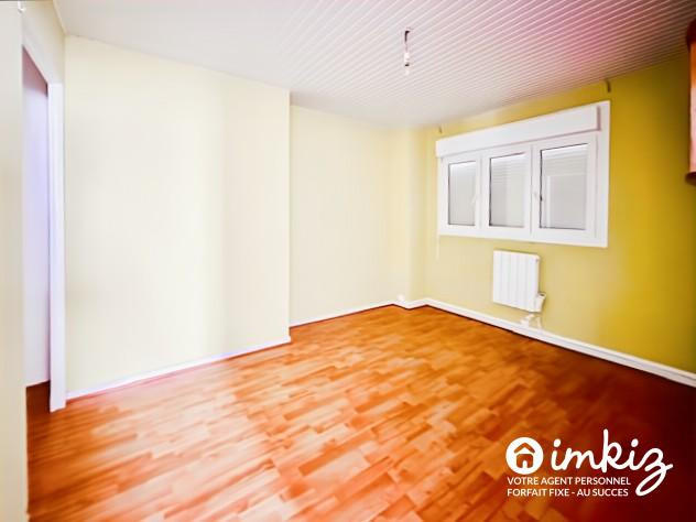 Maison - 93 m² - 5 pièces