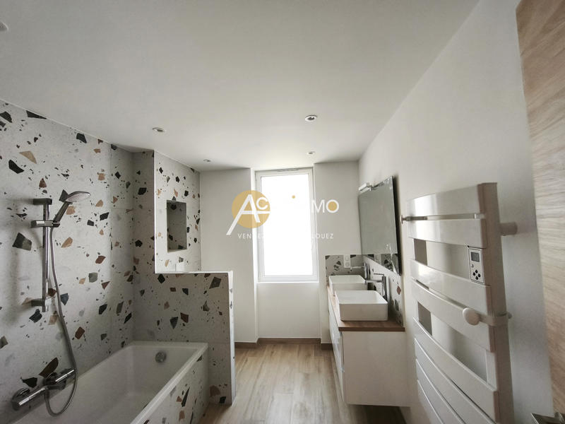 Maison - 93 m² - 4 pièces