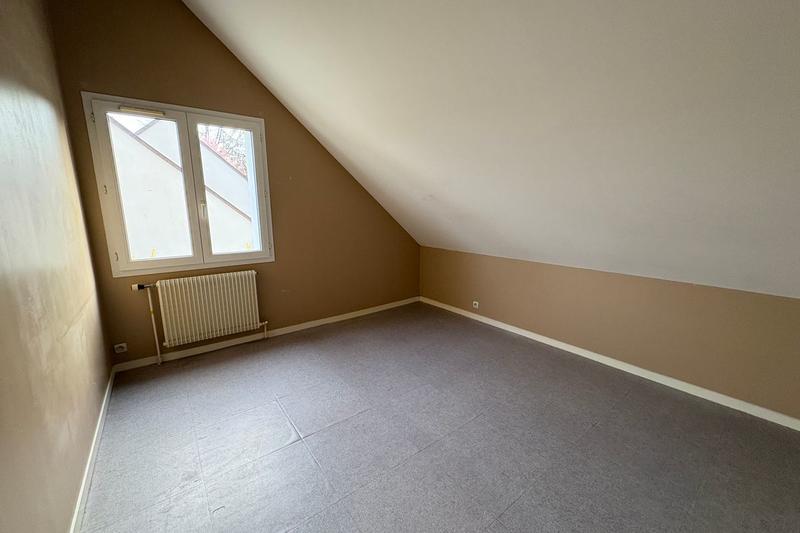 Maison - 106 m² - 6 pièces