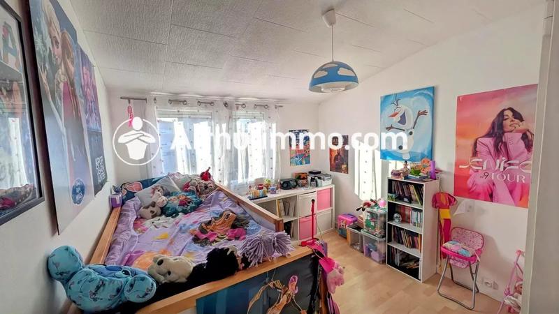 Maison - 83 m² - 5 pièces