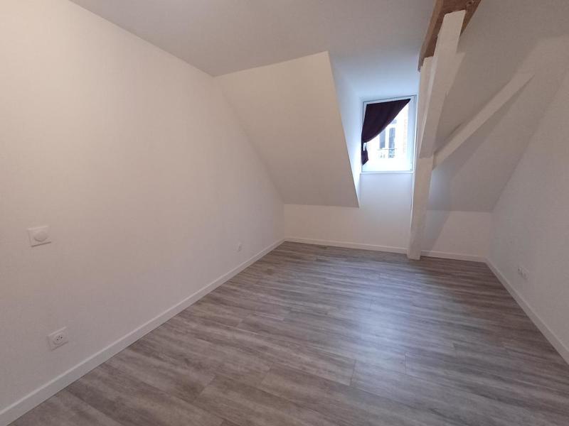 Appartement - 98 m² - 4 pièces