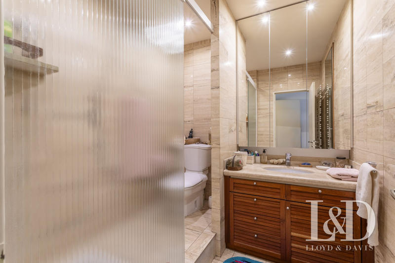 Viager - Appartement - 151 m² - 5 pièces