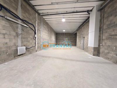 Local d'activités - 270 m²