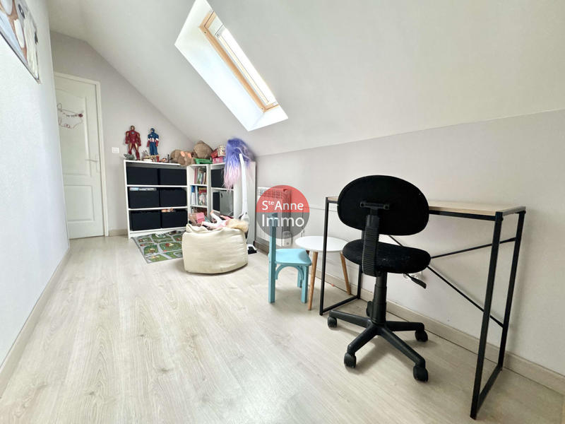 Maison - 137 m² - 7 pièces