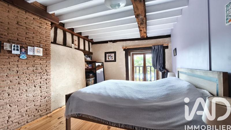 Maison - 260 m² - 8 pièces