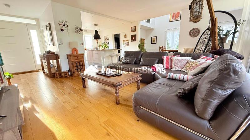 Maison - 165 m² - 7 pièces