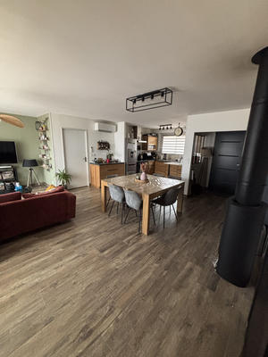 Maison - 95 m² - 4 pièces