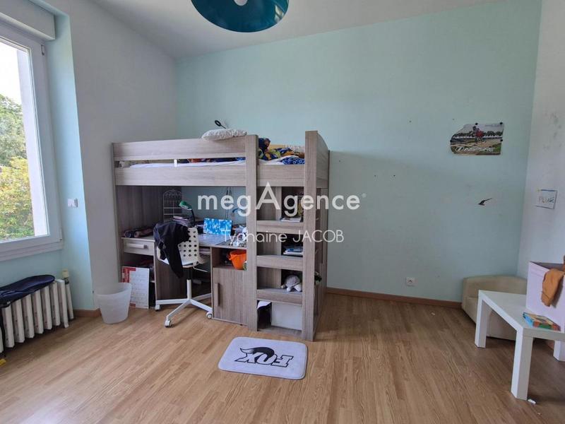 Maison - 172 m² - 8 pièces