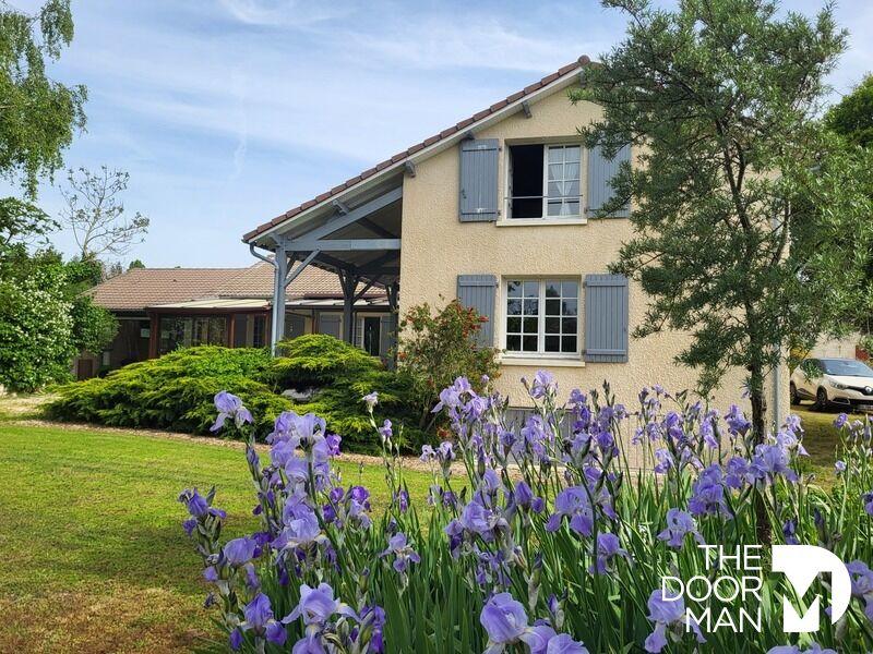 Maison - 178 m² - 7 pièces