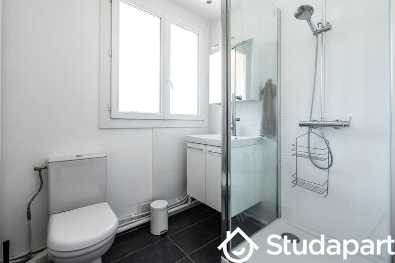 Chambre - 12 m² - 1 pièce