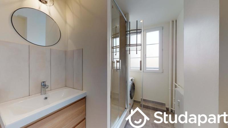 Chambre - 10 m² - 1 pièce