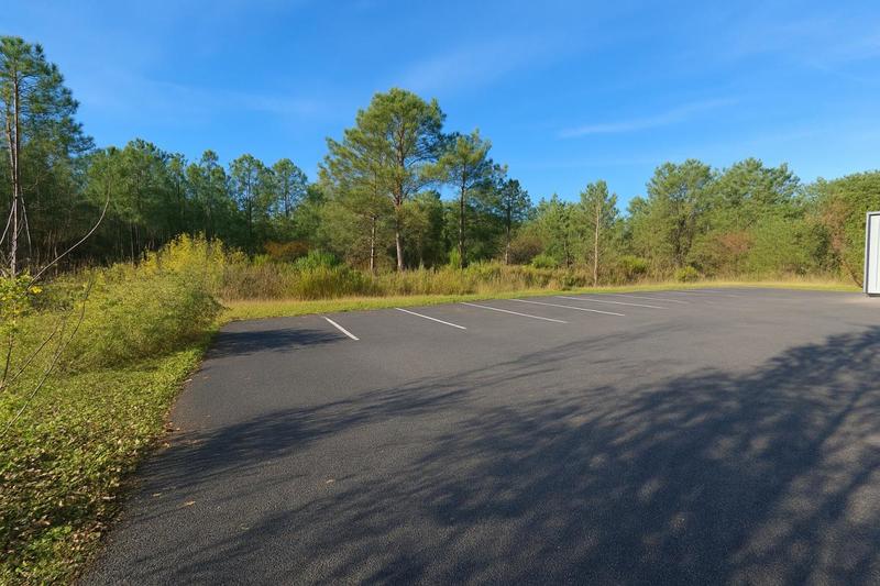 Local commercial - 800 m² - 6 pièces