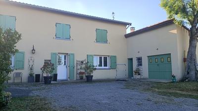 Maison - 99 m² - 4 pièces
