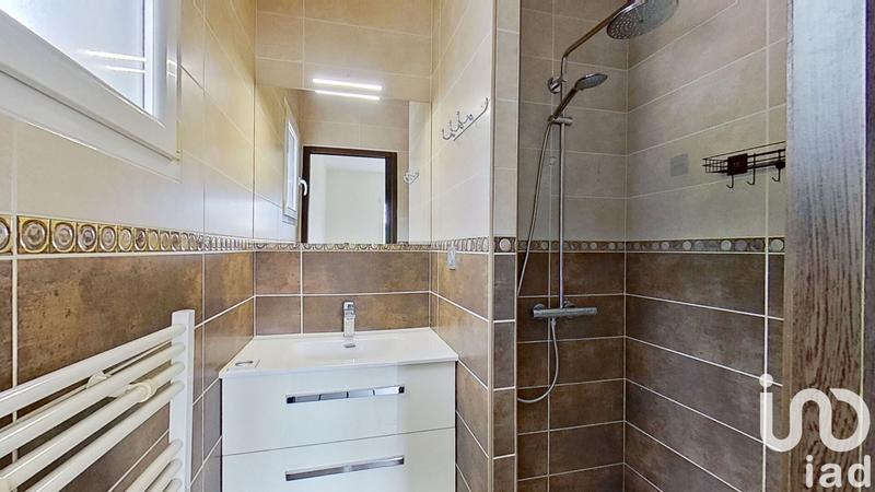 Maison - 180 m² - 6 pièces