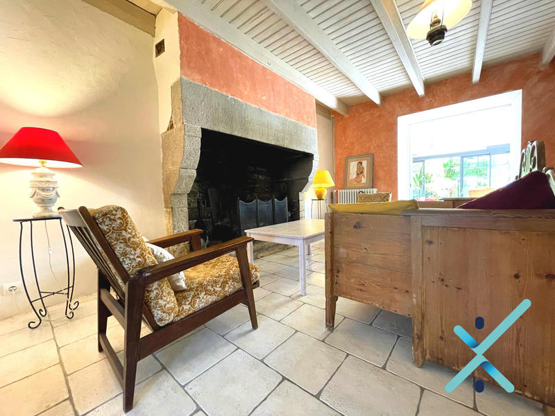 Maison - 280 m² - 11 pièces