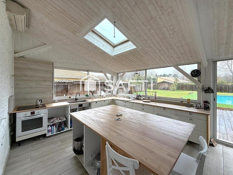 Maison - 152 m² - 6 pièces