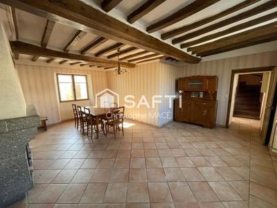 Maison - 94 m² - 5 pièces