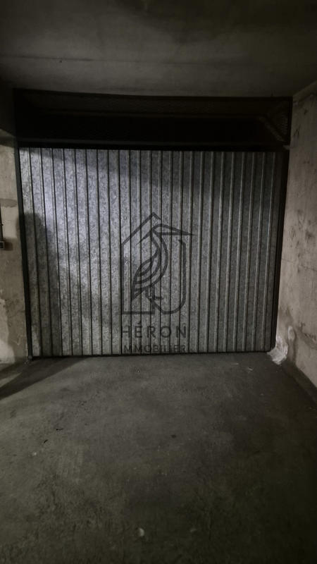 Parking / Garage - 16 m²