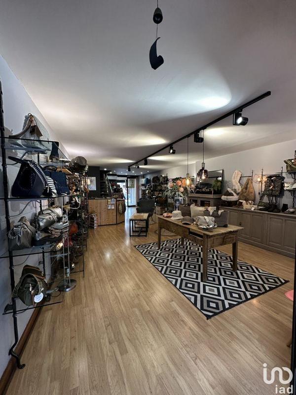 Local commercial - 67 m²