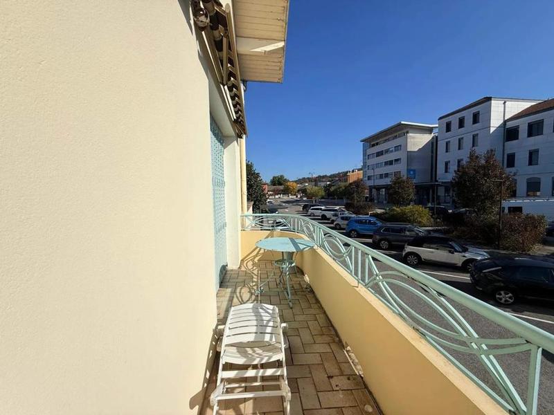 Maison - 210 m² - 8 pièces