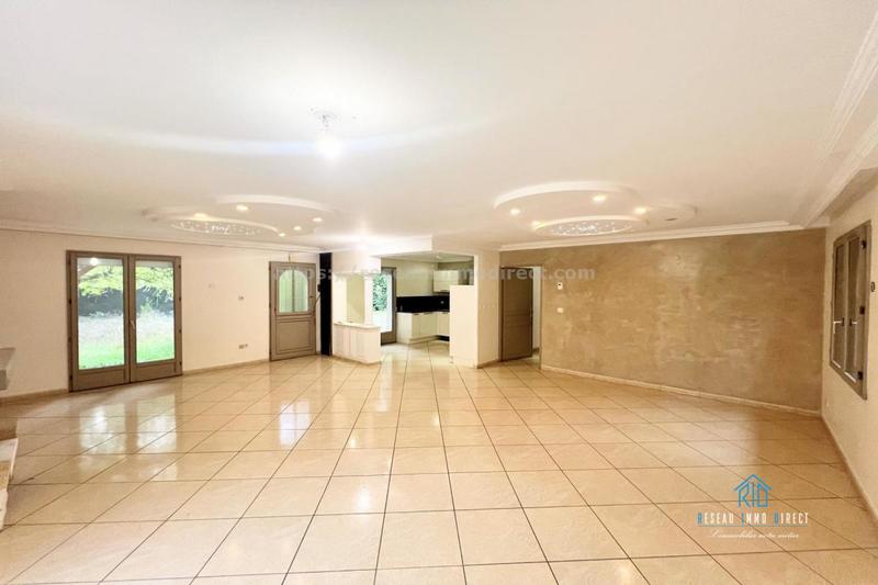 Maison traditionnelle - 114 m² - 4 pièces