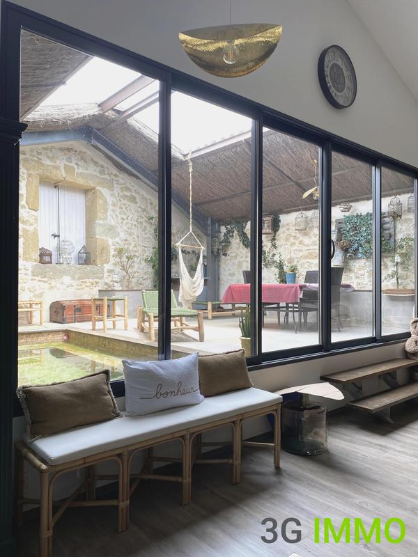 Maison - 204 m² - 7 pièces