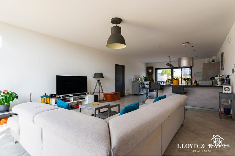 Maison contemporaine - 180 m² - 6 pièces