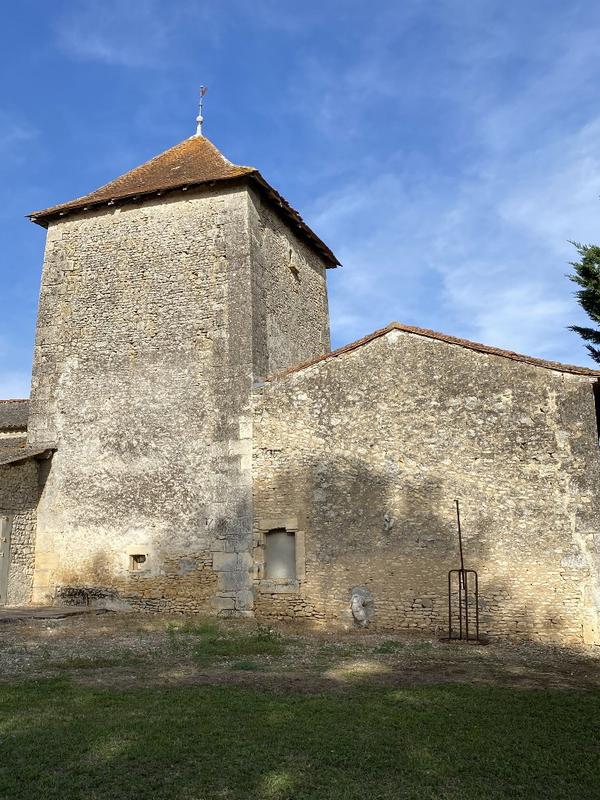 Maison - 315 m² - 11 pièces