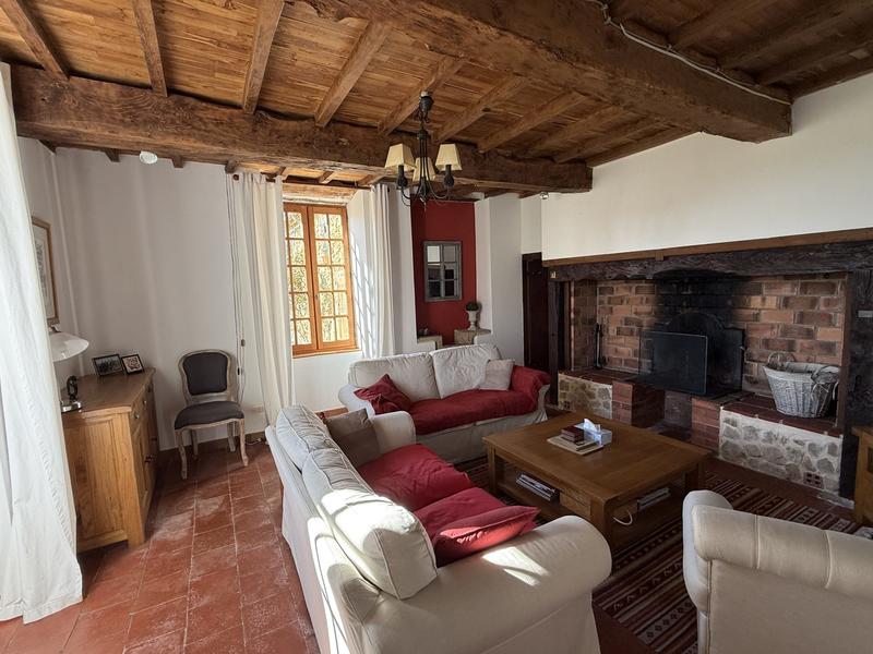 Maison - 205 m² - 7 pièces