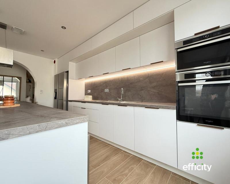 Appartement - 94 m² - 4 pièces