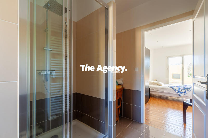 Villa - 204 m² - 5 pièces