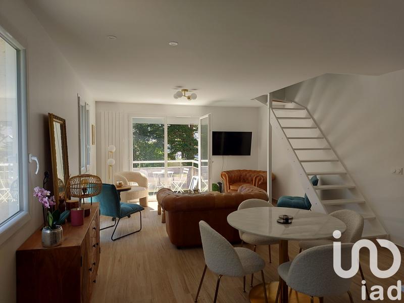 Appartement - 99 m² - 4 pièces