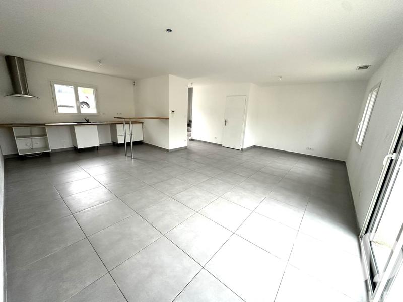 Maison - 92 m² - 4 pièces