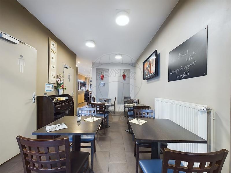 Hôtellerie / Restauration - 76 m² - 5 pièces