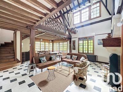 Maison - 232 m² - 11 pièces