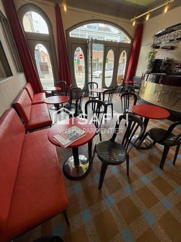 Local commercial - 909 m² - 20 pièces