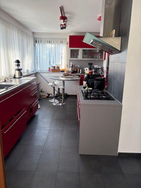 Maison contemporaine - 280 m² - 8 pièces