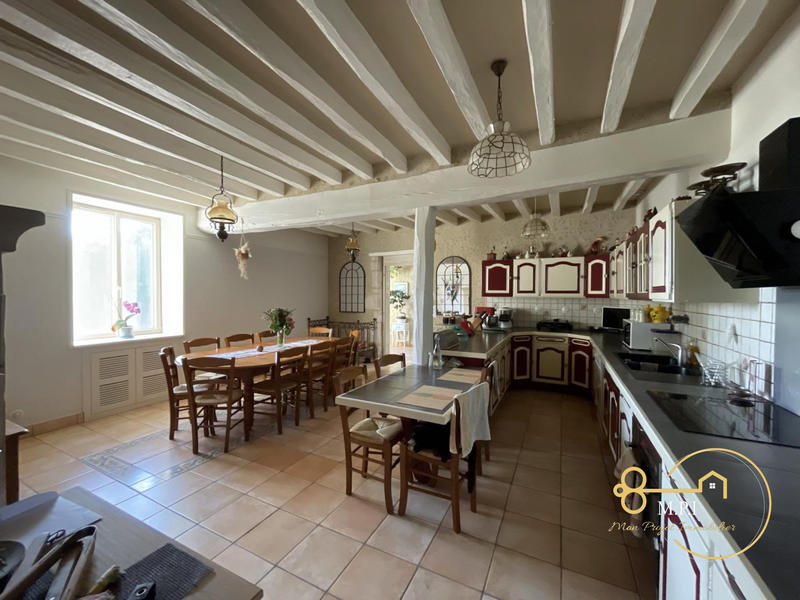 Maison - 175 m² - 9 pièces