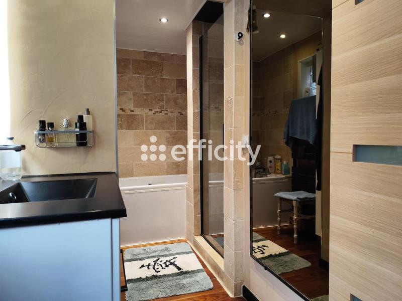 Maison - 125 m² - 7 pièces