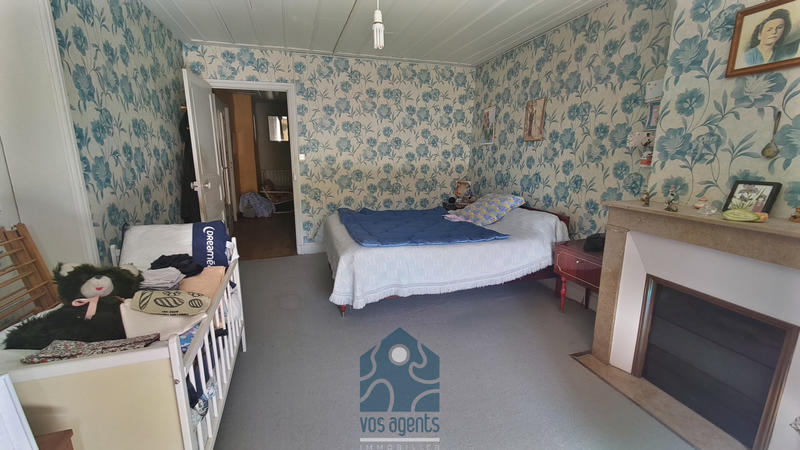 Maison - 200 m² - 8 pièces