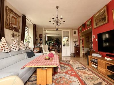 Maison de maîtres - 252 m² - 11 pièces