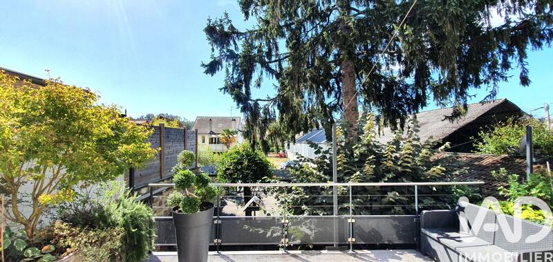 Maison - 258 m² - 8 pièces