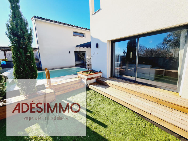 Villa - 200 m² - 7 pièces