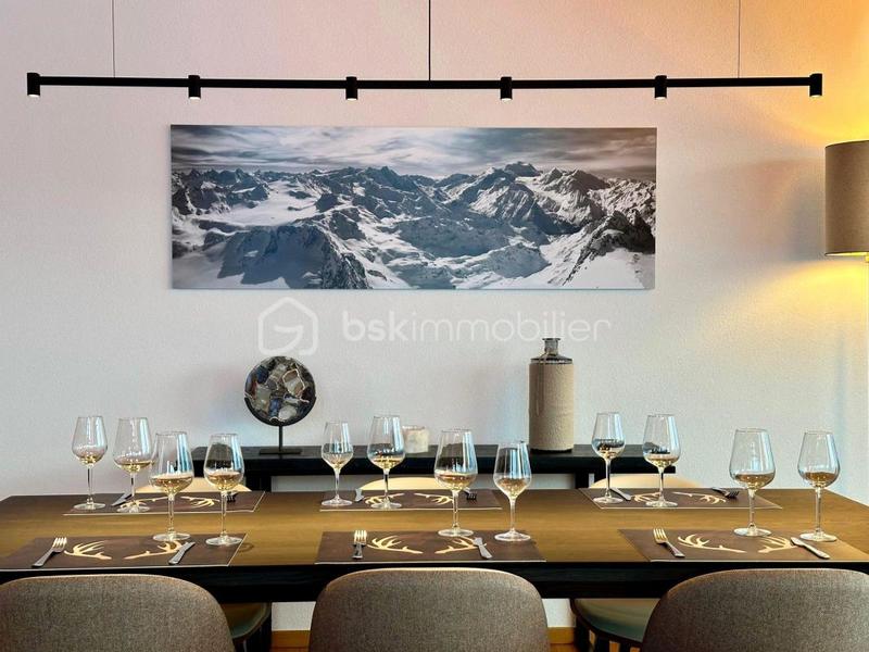 Appartement - 90 m² - 4 pièces