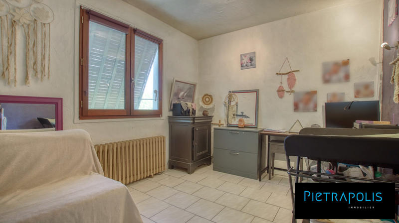 Maison - 137 m² - 4 pièces