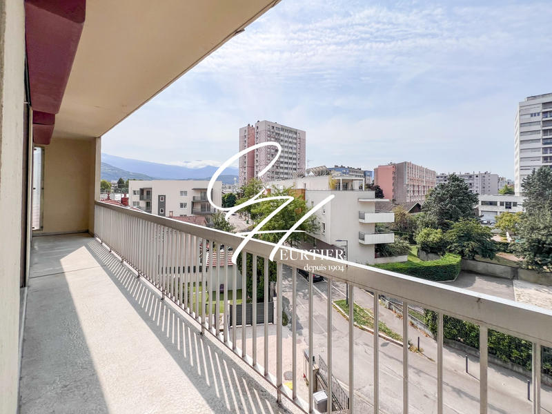 Appartement - 86 m² - 4 pièces